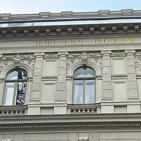 Lejlighed Andrassy - Kodaly Heritage Building *